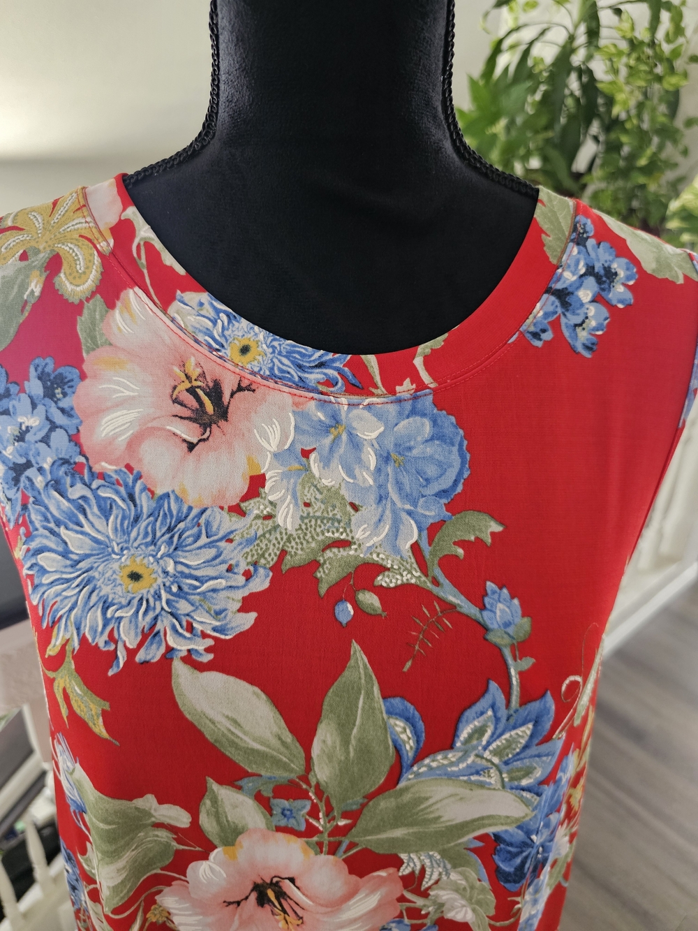 Apt. 9 Red Floral Sleeveless Midi Dress with Blue and Green Blooms - Picture 3 of 12